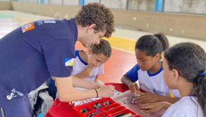 Escola de Wanderlândia promove oficina de robótica para os estudantes do ensino fundamental